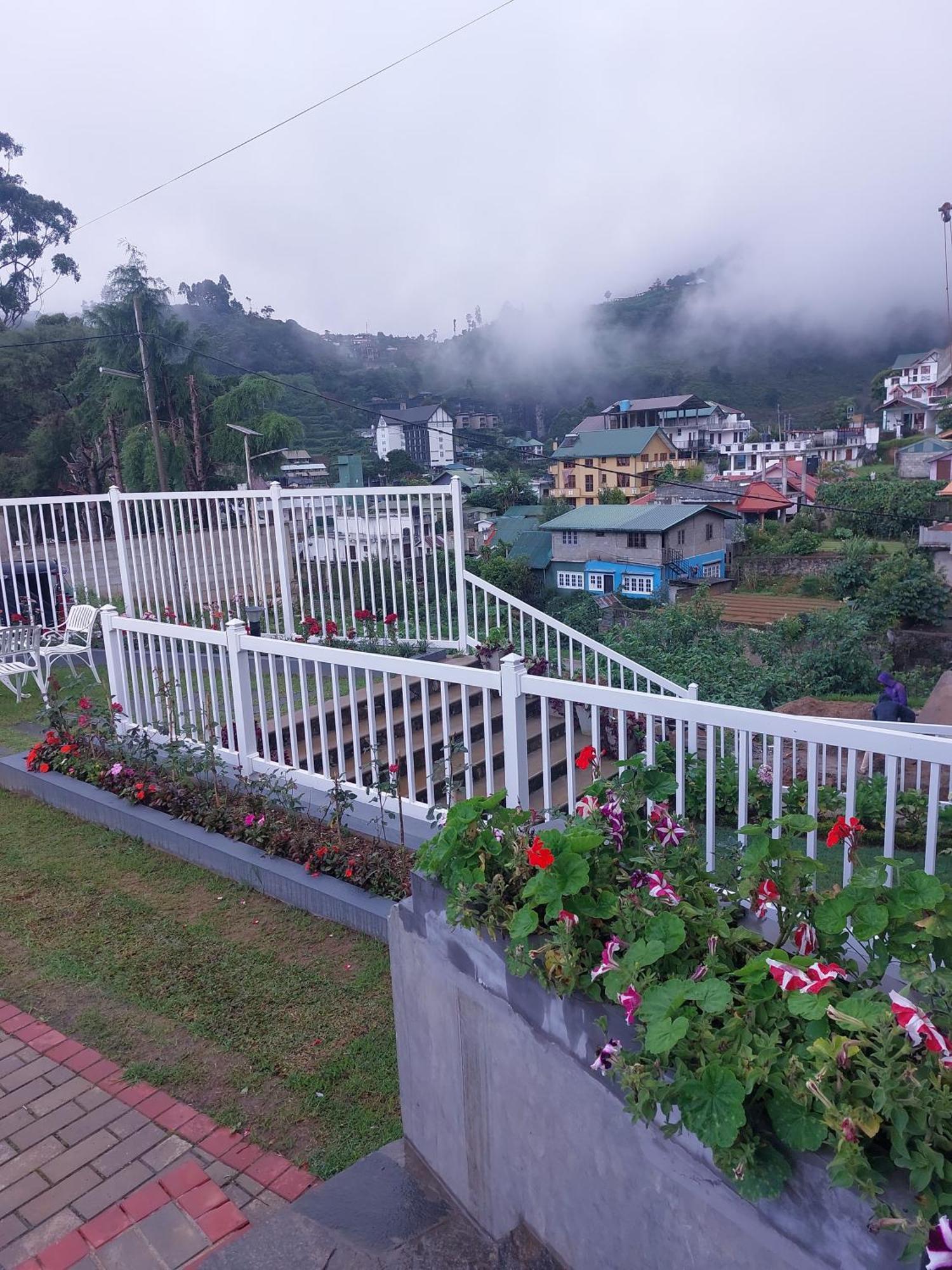 Twin Villa Red Nuwara Eliya Ngoại thất bức ảnh